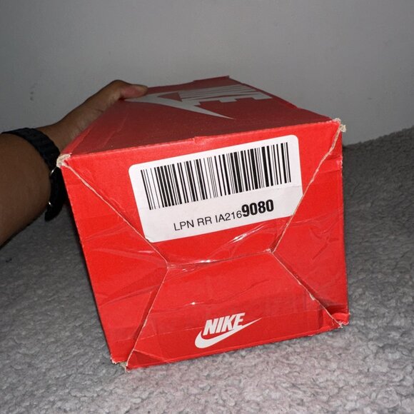 *NEW* Men NIKE VICTORI ONE SLIDES UNIVERSITY RED  Size 6 - Picture 10 of 11